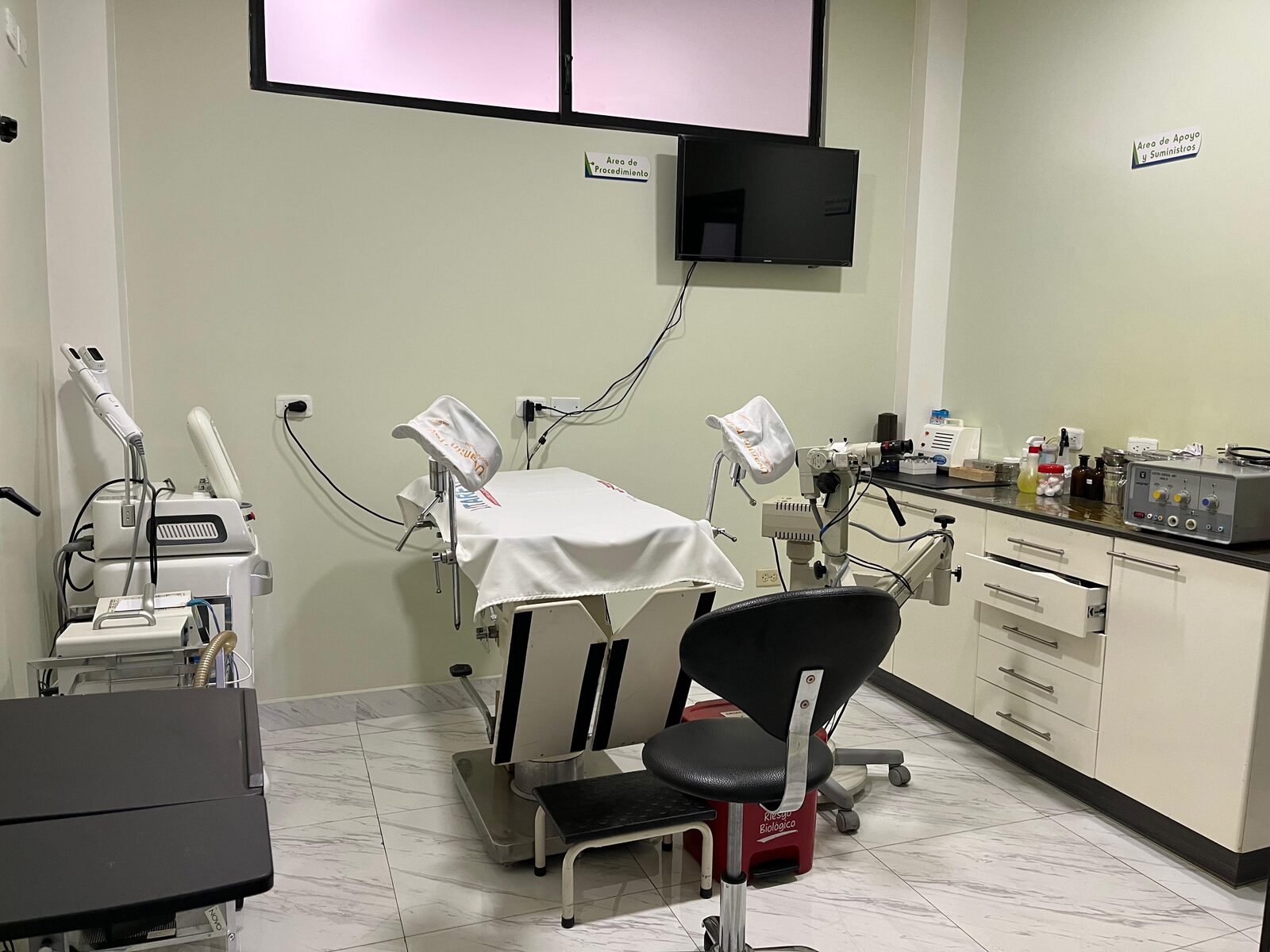 Unidad de patología cervical y colposcopia de COLPOMED